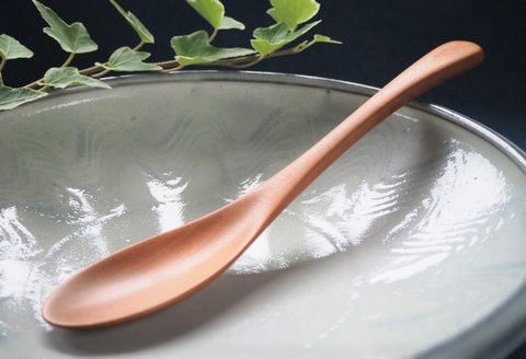 H33 手仕事工房「東峰木人」作-山桜のスリムなスプーン