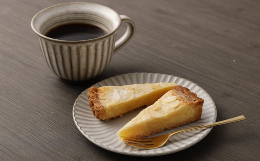 【国産米粉100%使用】テトラエッグの濃厚ガトーショコラと食感がクセになるアーモンド”だらけ”タルト グルテンフリー 計12個 ( 各6個 ) ケーキ チョコ ビター スイーツ セット デザート