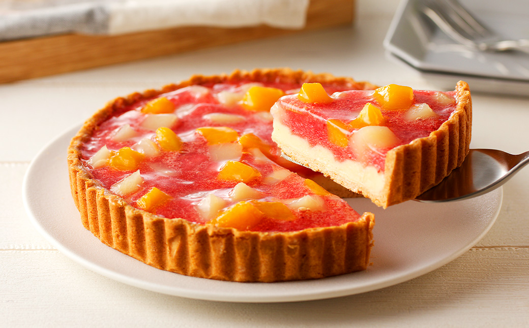 はかた地どりローストチキン2kg・あまおうタルト6号（18cm） 4～6人 ローストチキン 鶏肉 お肉 あまおう タルト スイーツ おやつ セット 冷凍 福岡県 糸田町