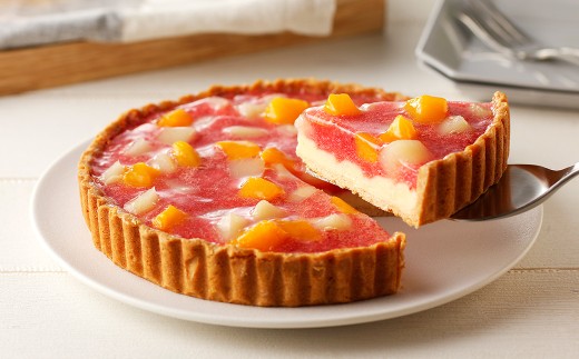 はかた地どりローストチキン2kg・あまおうタルト6号（18cm） 4～6人 ローストチキン 鶏肉 お肉 あまおう タルト スイーツ おやつ セット 冷凍 福岡県 糸田町