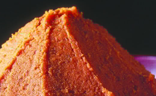 博多もつ鍋セット(まぼろしの味噌仕立て) 国産牛もつ600g 4～6人前 スープ付き 鍋 味噌 お鍋 牛もつ 牛ホルモン 冷凍 福岡県 苅田町