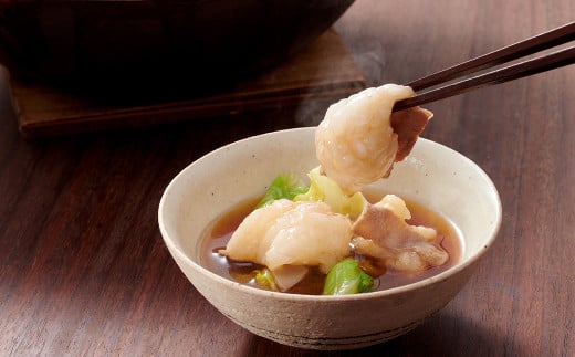 ぷるっぷる♪博多もつ鍋セット（あごだし醤油味）3～4人前×3個セット ちゃんぽん麺付き もつ鍋 モツ鍋 もつ モツ 牛もつ 牛モツ ホルモン 牛小腸 鍋 セット やまや 九州 福岡県 苅田町 冷凍