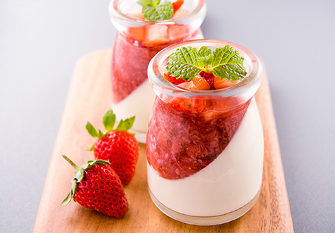 【訳あり】博多和牛 しゃぶしゃぶ すき焼き&冷凍あまおうセット 計1.3kg 吉富町/株式会社MEAT PLUS [BGAB023] 和牛 いちご 苺 イチゴ あまおう 冷凍いちご 訳アリ ワケアリ わけあり 理由あり 福岡県