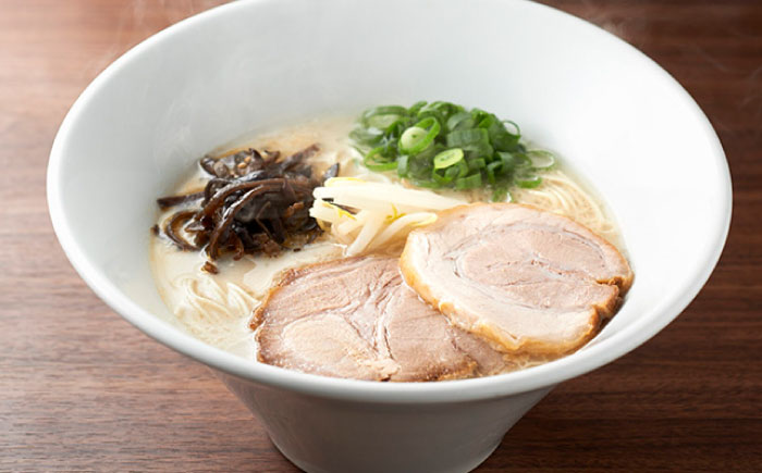 ポスト投函！「一風堂」とんこつラーメン白丸・赤丸 各1食×2袋（計4食）セット 吉富町/株式会社吉浦コーポレーション [BGAD034] ラーメン 麺