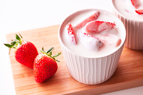 【訳あり】博多和牛 サーロインステーキ&冷凍あまおうセット 計1.3kg 吉富町/株式会社MEAT PLUS [BGAB024] 赤身肉 あまおう 冷凍いちご ジャム アイス 冷凍 訳アリ ワケアリ わけあり 理由あり 福岡県