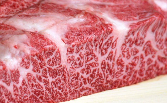 博多和牛 スライス肉 600g 4人前 (ザブトンと肩ロース芯) しゃぶしゃぶ すき焼き用 吉富町/株式会社ベネフィス [BGAF002] 国産 九州産 牛肉 黒毛和牛 赤身 赤身肉 肩肉 スライス 薄切り すき焼き すきやき ザブトン 肩ロース ロース おかず 個包装 冷凍 福岡県