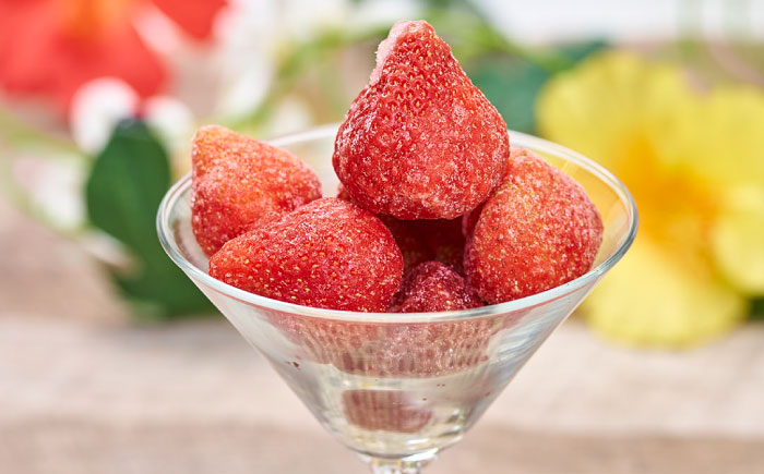 【4月以降発送】福岡産 冷凍あまおう 1kg （500g×2袋） 《築上町》【南国フルーツ株式会社】 果物 苺 いちご あまおう [ABET001]