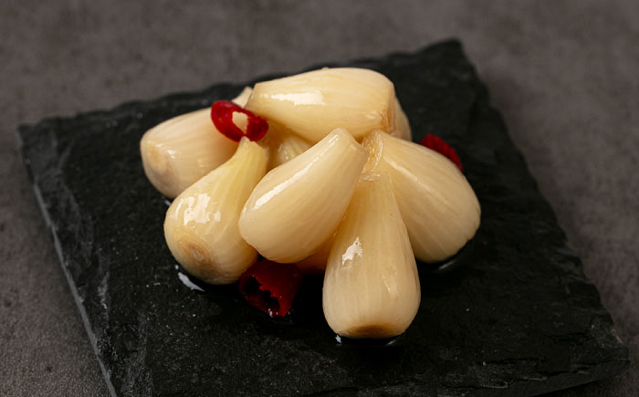 【2026年7月中旬以降順次発送】らっきょう 1.5kg（唐辛子）《築上町》【寒田おふくろ漬本舗】 [ABDO003]