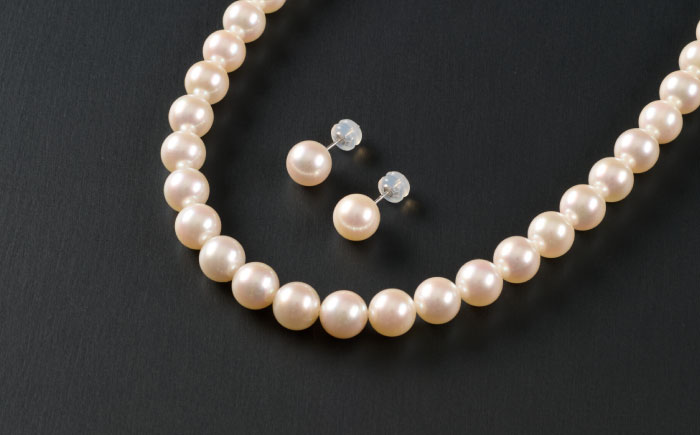 【選べる】【花珠・真珠総合研究所鑑定書付き】8.0-8.5mm アコヤ真珠ネックレスとピアスorイヤリング 2点セット / アクセサリー / 佐賀県 [41AAAA008]