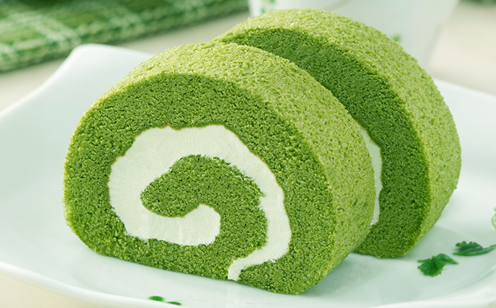 至高の抹茶ロールケーキ 2本入り / スイーツ / 佐賀県 / シェ・ヤマモト [41AAAE003]