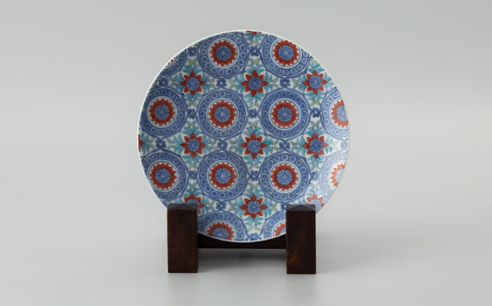 【有田焼】重要無形文化財 色鍋島有職文高台皿 / 佐賀県 / 今右衛門焼佐賀店有銘堂 [41AAAY005]