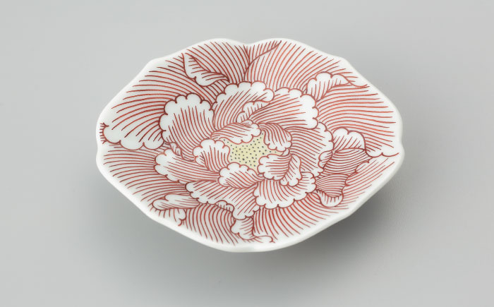 【有田焼】重要無形文化財 色鍋島牡丹文皿（2枚組） / 佐賀県 / 今右衛門焼佐賀店有銘堂 [41AAAY007]