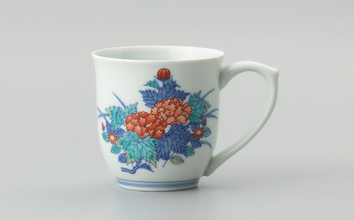 【有田焼】重要無形文化財 マグカップ  芙蓉菊絵  / 佐賀県 / 今右衛門焼佐賀店有銘堂 [41AAAY017]