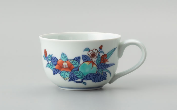 【有田焼】重要無形文化財 草花文碗 (桃絵と椿絵)  / 佐賀県 / 今右衛門焼佐賀店有銘堂 [41AAAY020]