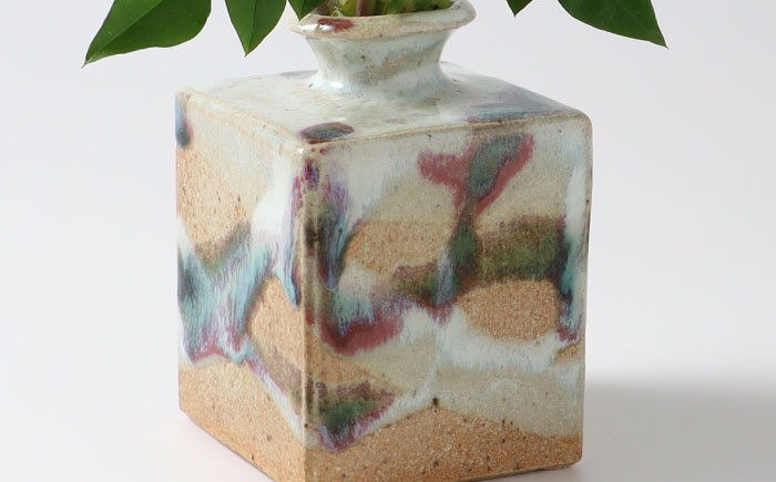 【唐津焼】朝鮮唐津四方花入 / 花瓶 / 佐賀県 / 大杉皿屋窯 [41ABAC005]