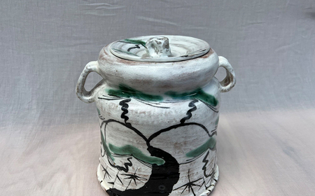 【唐津焼】叩き二彩唐津松竹梅文水指 / 佐賀県 / 太兵衛窯 [41ADBR016]