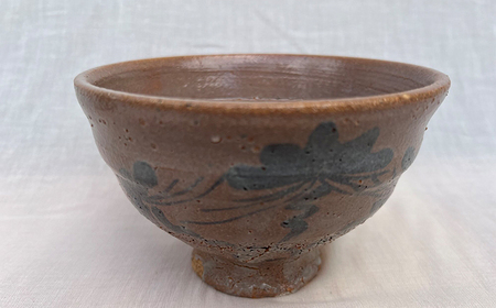 【唐津焼】絵唐津松文茶碗 梅華皮 / 佐賀県 / 太兵衛窯 [41ADBR020]