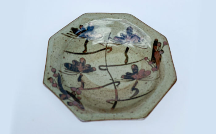 【唐津焼】絵唐津松梅文八角皿 / 佐賀県 / 太兵衛窯 [41ADBR044]