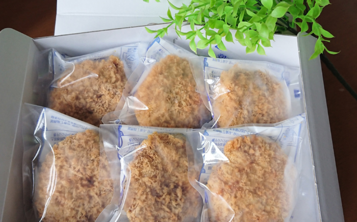 佐賀和牛メンチカツ 12個 / 簡単調理 加工肉 / 佐賀県 / 一般社団法人龍乃 [41ANAC087]