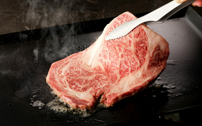 佐賀牛サーロインステーキ計400g（200g×2パック）と佐賀牛サーロインスライス300g 食べ比べセット / 牛肉 / 佐賀県 / 上場食肉 [41AOCS058]