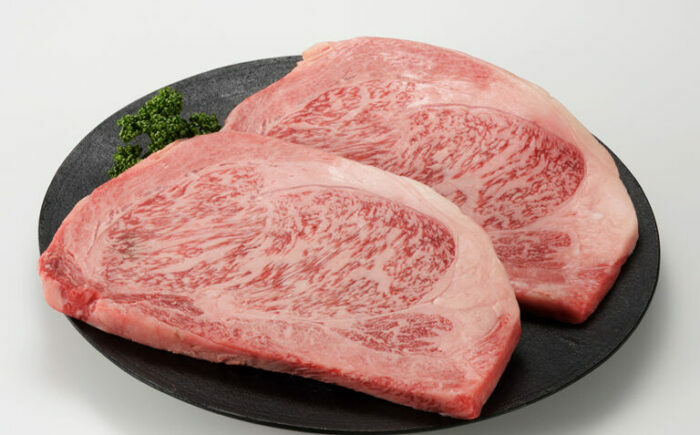 佐賀牛特選上ロースステーキ 計600g（300g×2枚） / 牛肉 / 佐賀県 / マルフクフーズ [41AOCS080]