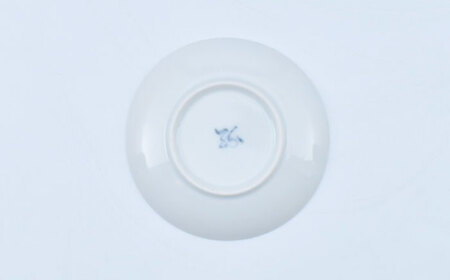 【ロマ佐賀】【有田焼】染付十草 豆皿（丸三寸）径約10cm  / 食器 / 佐賀県 / 株式会社まるぶん [41APCD045]