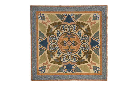 【手刺繍】蟹牡丹文縁山形（灰地青新白茶地） 約200×200cm / 伝統工芸品 / 株式会社鍋島緞通吉島家 [41AAAM004]