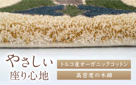 【選べる色】【手刺繍】蟹牡丹中心柄 約50×50cm / 伝統工芸品 / 株式会社鍋島緞通吉島家 [41AAAM064]