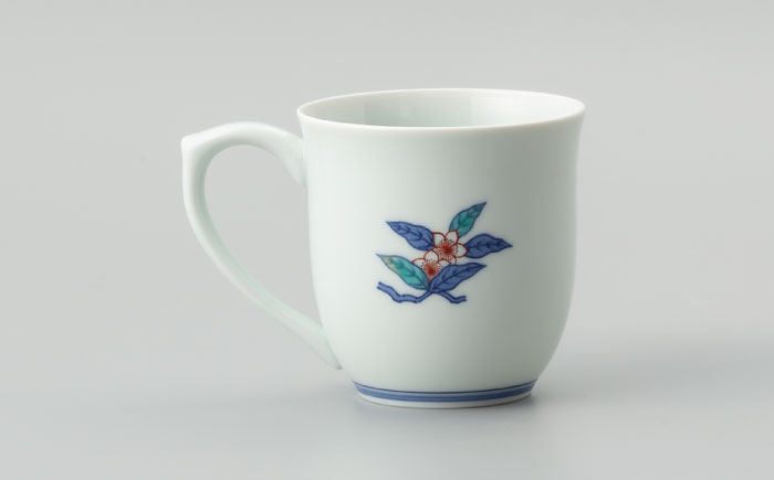 【有田焼】重要無形文化財 マグカップ  桃絵  / 佐賀県 / 今右衛門焼佐賀店有銘堂 [41AAAY015]