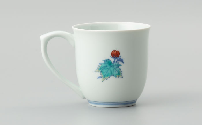 【有田焼】重要無形文化財 マグカップ  芙蓉菊絵  / 佐賀県 / 今右衛門焼佐賀店有銘堂 [41AAAY017]