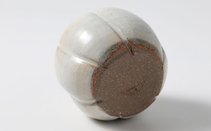 【唐津焼】粉引花入 / 花瓶 / 佐賀県 / 大杉皿屋窯 [41ABAC007]