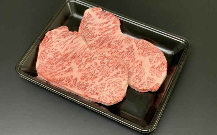 【年12回定期便】A5等級 佐賀牛 艶さしプレミアム定期便 計4.2kg / 牛肉 / 佐賀県 / 株式会社ナチュラルフーズ [41AFAB037]