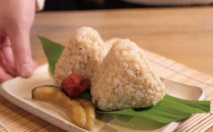 佐賀県産 有機米 イセヒカリ 玄米 5kg / 佐賀県 / 株式会社中村 [41AJCN011]