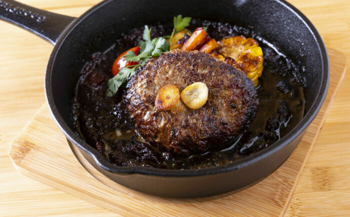 佐賀牛仕込みハンバーグ 計960g（120g×8個） / 簡単調理 加工肉 / 佐賀県 / 上場食肉 [41AOCS046]