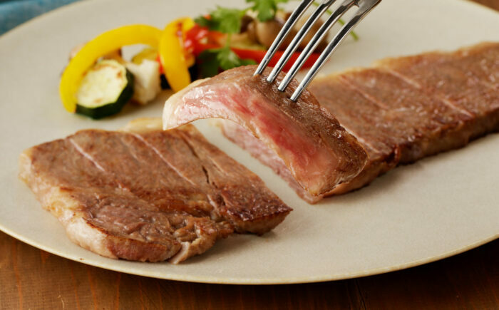 佐賀牛サーロインステーキ計400g（200g×2パック）と佐賀牛サーロインスライス300g 食べ比べセット / 牛肉 / 佐賀県 / 上場食肉 [41AOCS058]