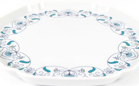 【有田焼】【其泉】ゆいからくさ 19cm プレート 花浅葱 ペア / 食器 / 佐賀県 / 株式会社賞美堂本店 [41APAQ015]