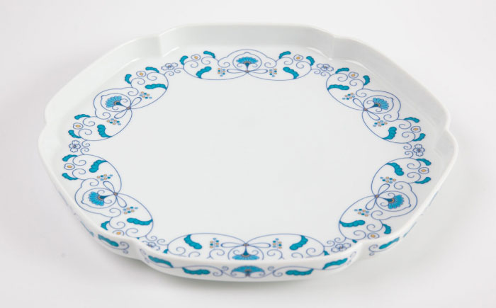 【有田焼】【其泉】ゆいからくさ 24.5cm プレート 花浅葱 ペア / 食器 / 佐賀県 / 株式会社賞美堂本店 [41APAQ026]