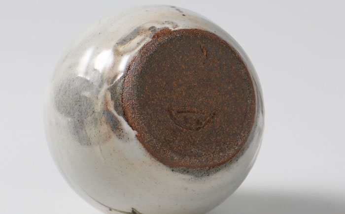 【唐津焼】絵粉引花入 / 花瓶 / 佐賀県 / 大杉皿屋窯 [41ABAC006]