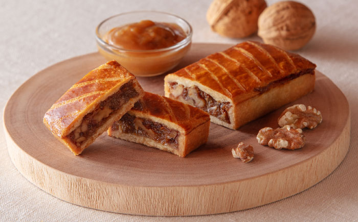 キャラメル餡の胡桃トルテ（4個入） / スイーツ / 佐賀県 / 小嶋や [41AEAN027]