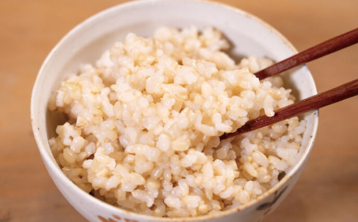 佐賀県産 有機米 イセヒカリ 玄米 5kg / 佐賀県 / 株式会社中村 [41AJCN011]