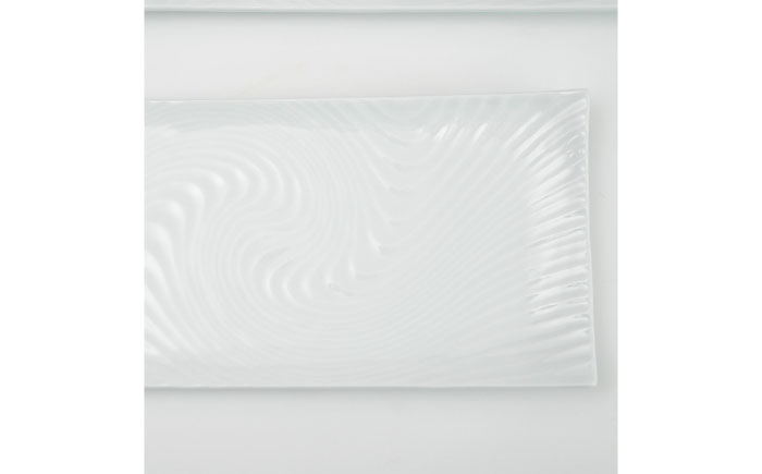 【有田焼】白磁長角皿と筋斗雲豆皿セット（長角皿×2点・雲豆皿×2点） / 食器 / 佐賀県 / 株式会社深海三龍堂 [41APAD029]