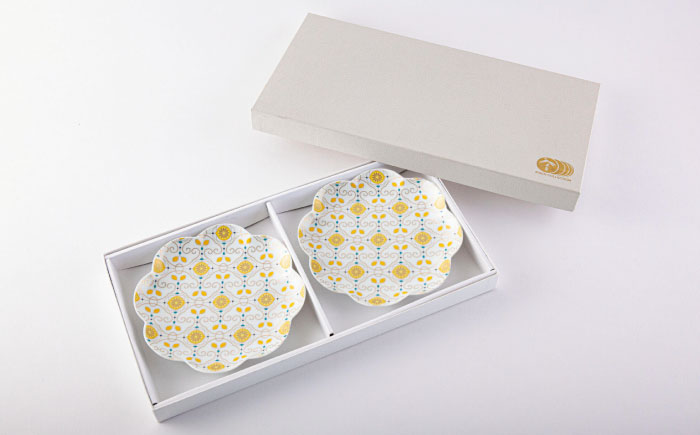 【有田焼】【其泉・ギフト箱】くだものシリーズ れもん 銘々皿 2点 / 小皿 / 佐賀県 / 株式会社賞美堂本店 [41APAQ012]