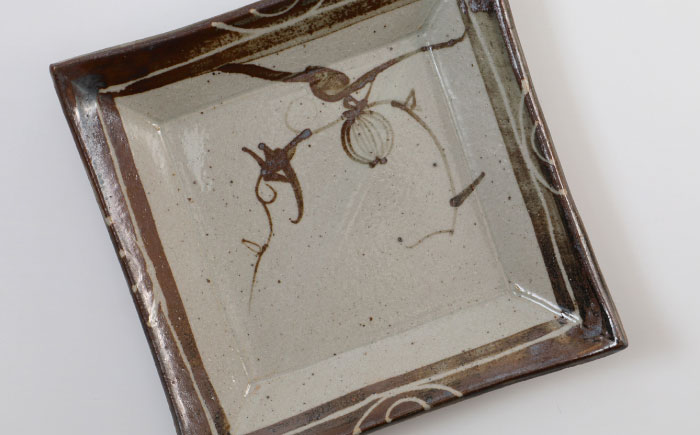 【唐津焼】絵唐津正方形陶板 / お皿 / 佐賀県 / 大杉皿屋窯 [41ABAC003]