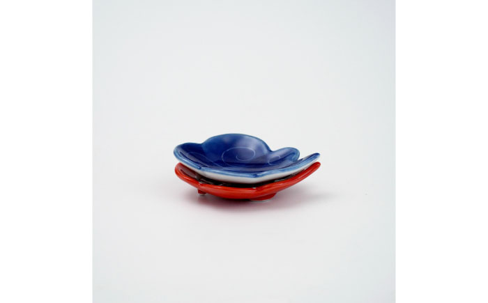 【有田焼】白磁長角皿と筋斗雲豆皿セット（長角皿×2点・雲豆皿×2点） / 食器 / 佐賀県 / 株式会社深海三龍堂 [41APAD029]