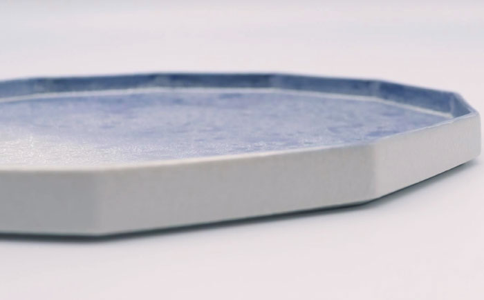 【有田焼】泡化粧12角プレート（雲母銀青） / 佐賀県 / 株式会社深海三龍堂 [41APAD042]