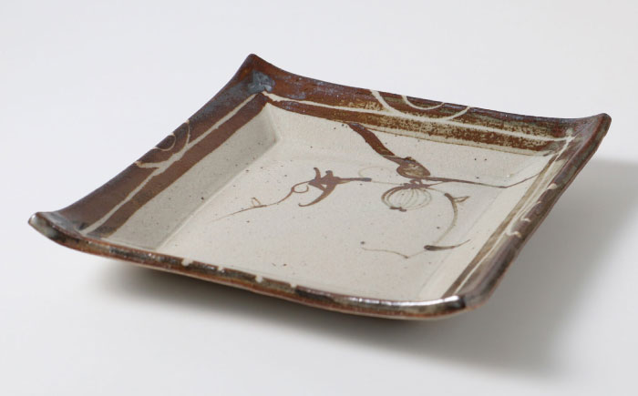 【唐津焼】絵唐津正方形陶板 / お皿 / 佐賀県 / 大杉皿屋窯 [41ABAC003]