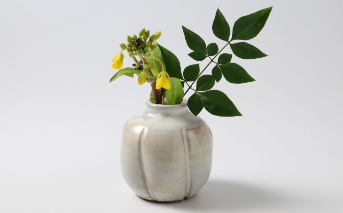 【唐津焼】粉引花入 / 花瓶 / 佐賀県 / 大杉皿屋窯 [41ABAC007]