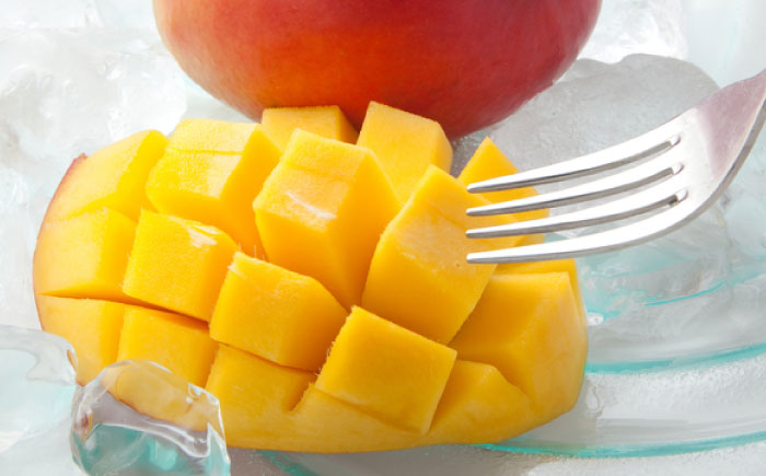 【先行予約】マンゴーフルーツ約1kg（1-3玉入り）/ 果物 / 佐賀県 / 一般社団法人龍乃 [41ANAC013]