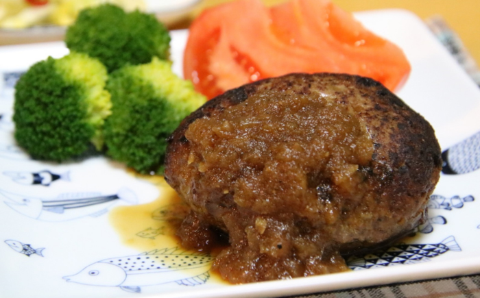 佐賀牛ハンバーグ 5個（和風ソース付） / 簡単調理 加工肉 / 佐賀県 / 一般社団法人龍乃 [41ANAC088]