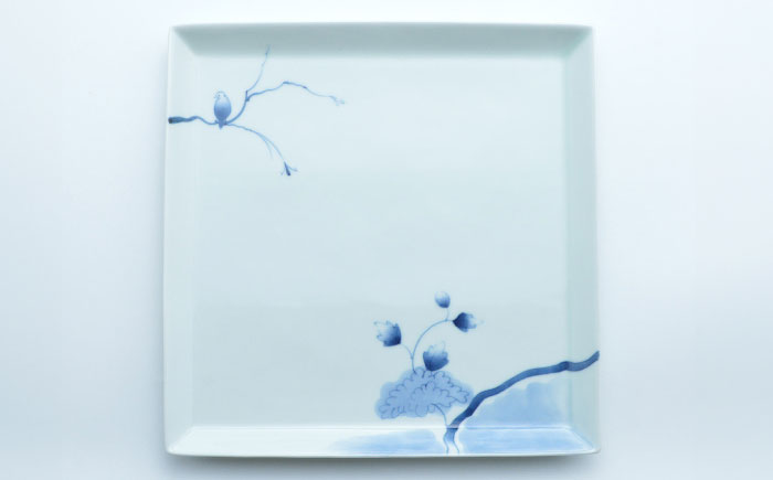 【ロマ佐賀】【有田焼】藍伊万里正角プレート（大）約23cm / 食器 / 佐賀県 / 株式会社まるぶん [41APCD071]